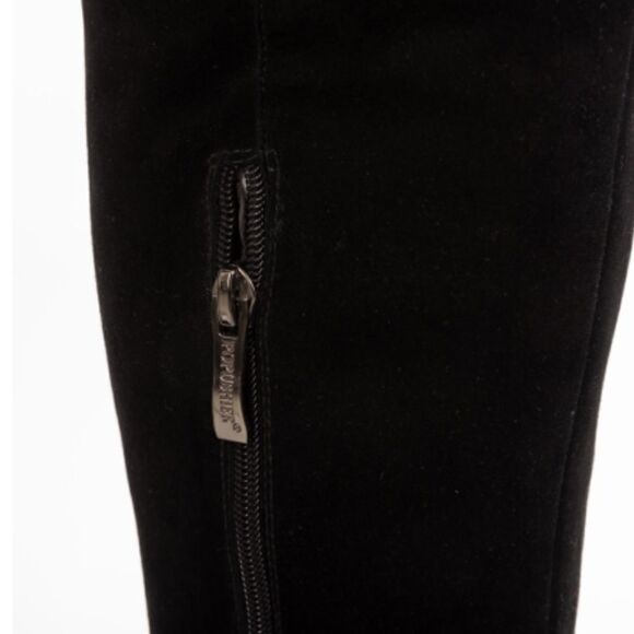 POPUSHIER
Black Suede Knee High Heel Boots - Picture 4 of 15